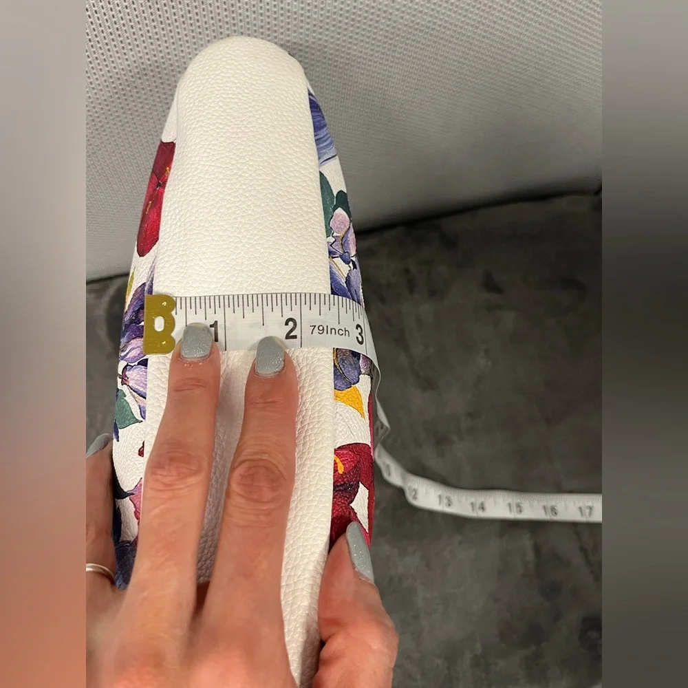 Dana Buchman floral purse/ crossbody bag. 7 pockets. Multicolored. Spring Summer - Picture 11 of 15